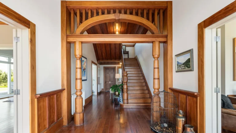 Carved timber hallway arch, The Huntly House, Clarks Beach